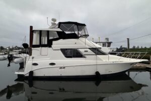 2002 Silverton 352 Motor Yacht for sale