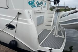 2002 Silverton 352 Motor Yacht for sale - photo 8
