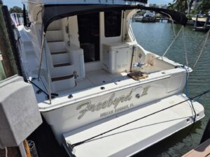 2002 Silverton 38 Convertible for sale - photo 2