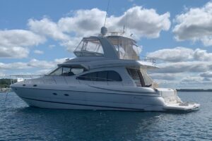 2003 Cruisers Yachts 5000 Sedan Sport for sale