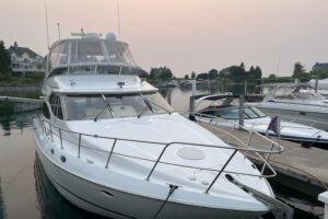 2003 Cruisers Yachts 5000 Sedan Sport for sale - photo 4