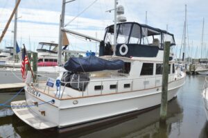 2003 Grand Banks 42 Classic for sale - photo 8