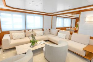 2003 Royal Denship Motor Yacht for sale - photo 3