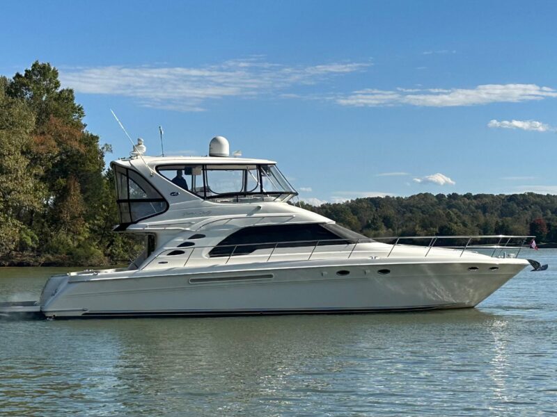 2003 Sea Ray 560 Sedan Bridge