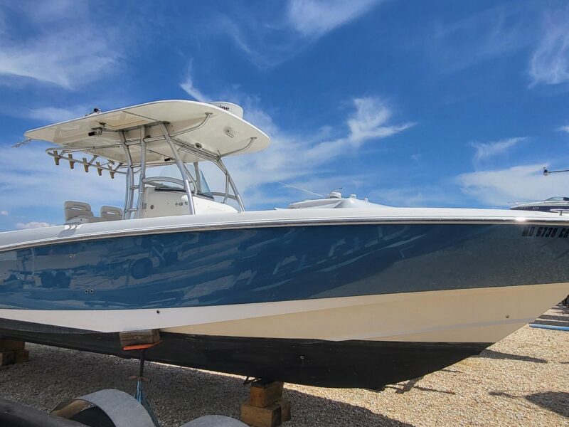 2004 Boston Whaler 320 Outrage