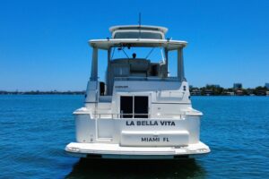 2004 Carver 444 Cockpit Motor Yacht for sale - photo 5