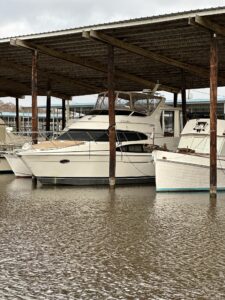 2004 Carver cockpit motor yacht for sale - photo 2