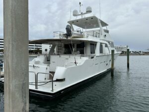 2004 Cheoy Lee 72 for sale - photo 5