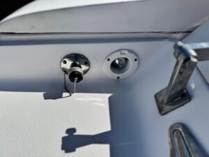 2004 Donzi 38 ZX for sale - photo 8