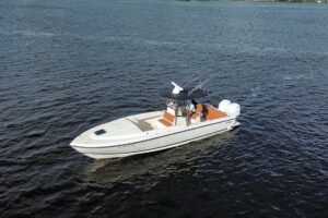 2004 Intrepid 322 Cuddy for sale - photo 2