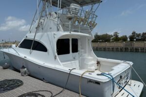 2004 Luhrs 36 Convertible for sale - photo 4