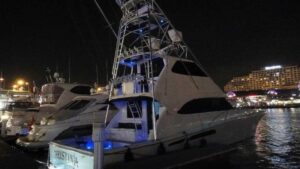 2004 Riviera 58 Enclosed Flybridge for sale - photo 8
