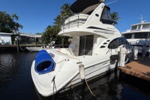 2004 Sea Ray 420 Sedan Bridge for sale - photo 2
