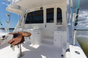 2005 Cabo 40 Flybridge for sale - photo 4