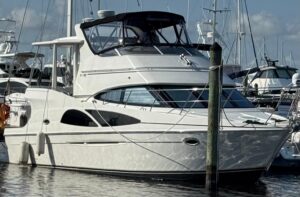 2005 Carver 41 Cockpit Motor Yacht for sale