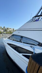 2005 Carver 41 Cockpit Motor Yacht for sale - photo 3