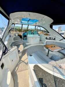 2005 Cruisers Yachts 540 Express for sale - photo 2