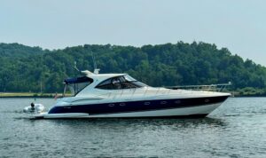 2005 Cruisers Yachts 540 Express for sale - photo 6