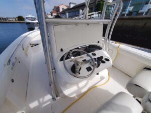2006 Boston Whaler Outrage Center Console for sale - photo 8