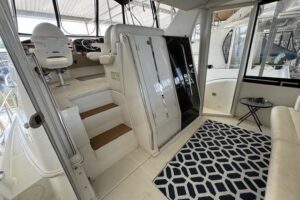 2006 Carver 36 Motor Yacht for sale - photo 6