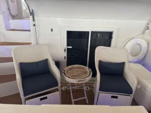 2006 Carver 41 Cockpit Motor Yacht for sale - photo 6