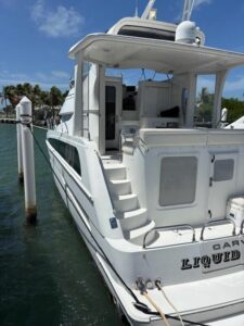 2006 Carver 43 Motor Yacht for sale - photo 2