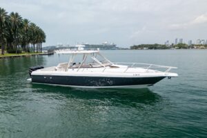 2006 Intrepid 348 Walkaround for sale