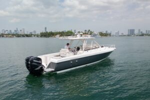 2006 Intrepid 348 Walkaround for sale - photo 8