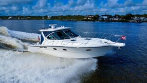 2006 Tiara Yachts 3200 Open for sale