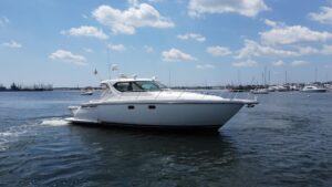 2006 Tiara Yachts Sovran 4300 for sale - photo 2