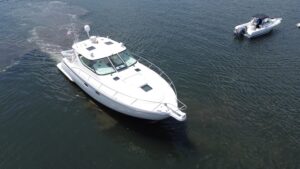 2006 Tiara Yachts Sovran 4300 for sale - photo 6