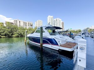 2007 Formula 45 Yacht for sale - photo 2