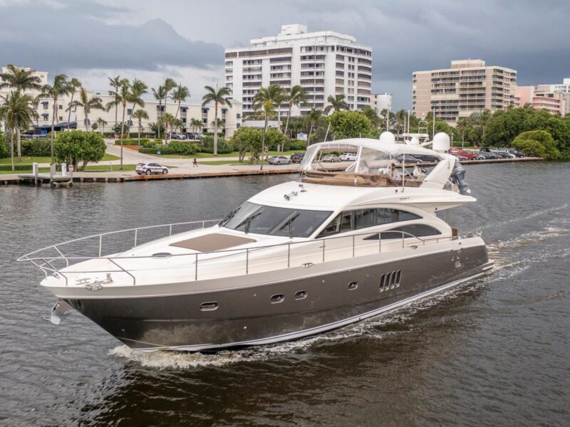 2007 Princess 67 Flybridge Motor Yacht