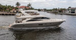 2007 Princess 67 Flybridge Motor Yacht for sale - photo 2