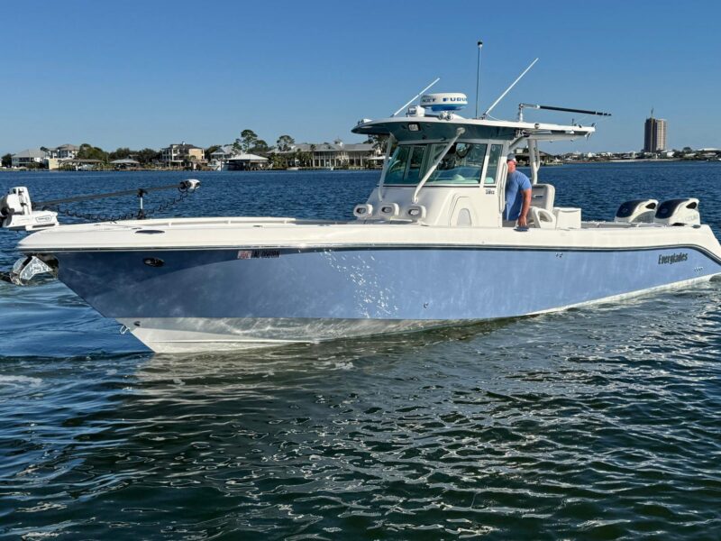2008 Everglades 350 Center Console
