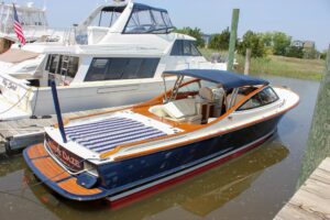 2008 Hinckley Talaria 38R Convertible for sale - photo 4