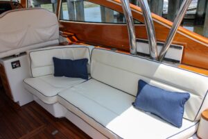 2008 Hinckley Talaria 38R Convertible for sale - photo 6