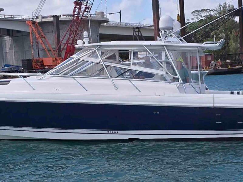 2008 Intrepid 430 Sport Yacht