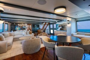 2009 Custom Crystal Yachts for sale - photo 8