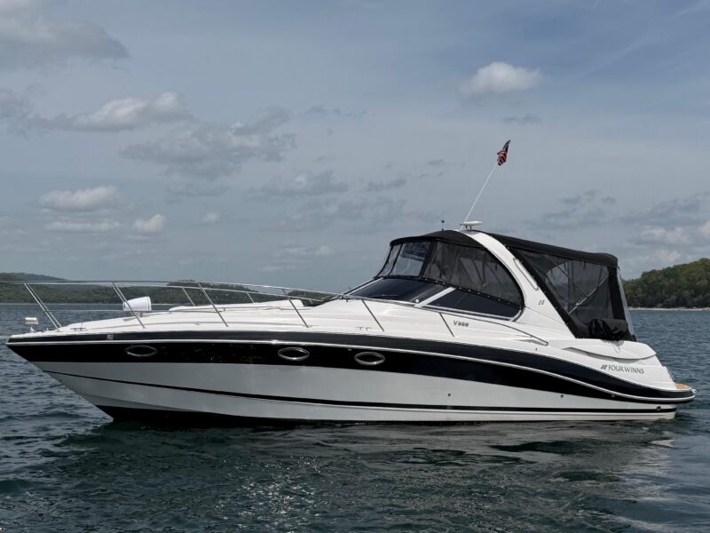2009 Four Winns V358