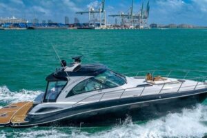 2009 Four Winns V458 for sale