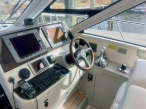 2009 Sea Ray 4300 Sundancer for sale - photo 5