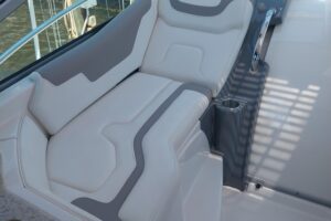 2011 Monterey 340 Sport Yacht for sale - photo 7