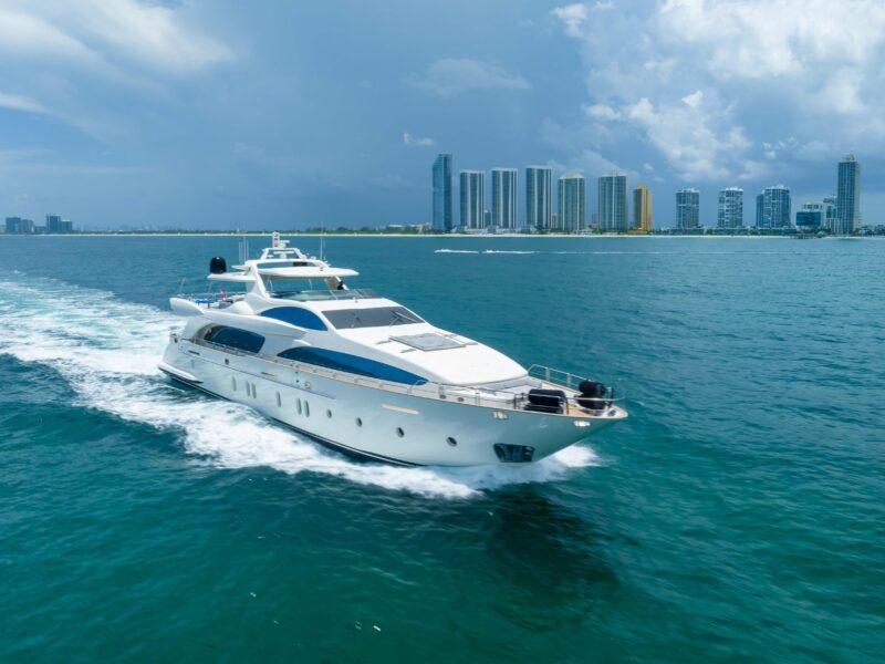 2012 Azimut 116