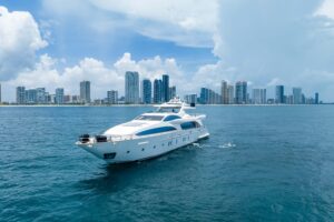 2012 Azimut 116 for sale - photo 7