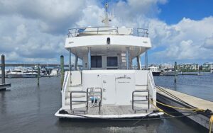 2012 Outer Reef Yachts 700 Motoryacht for sale - photo 3