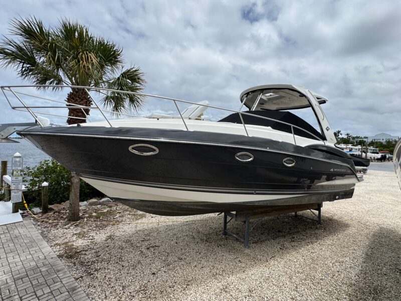 2013 Monterey 320 Sport Yacht