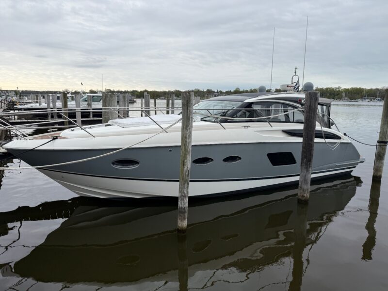 2013 Princess V39