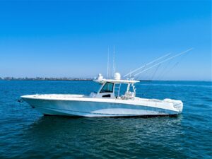2014 Boston Whaler 370 Outrage for sale - photo 6