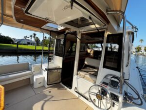 2014 Cutwater 30 Sedan for sale - photo 5